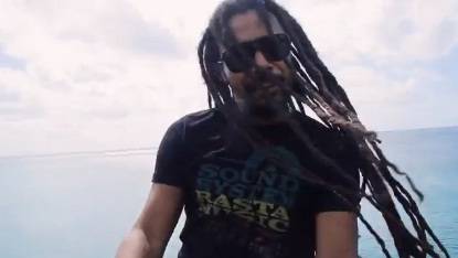 Auto-reverse, o novo clipe da banda O Rappa