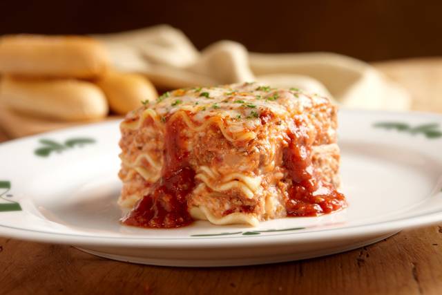 Lasagna Classico Dinner Olive Garden