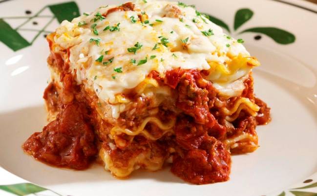 Olive Garden olive-garden-meat-lasagna-dpv-2.jpeg
