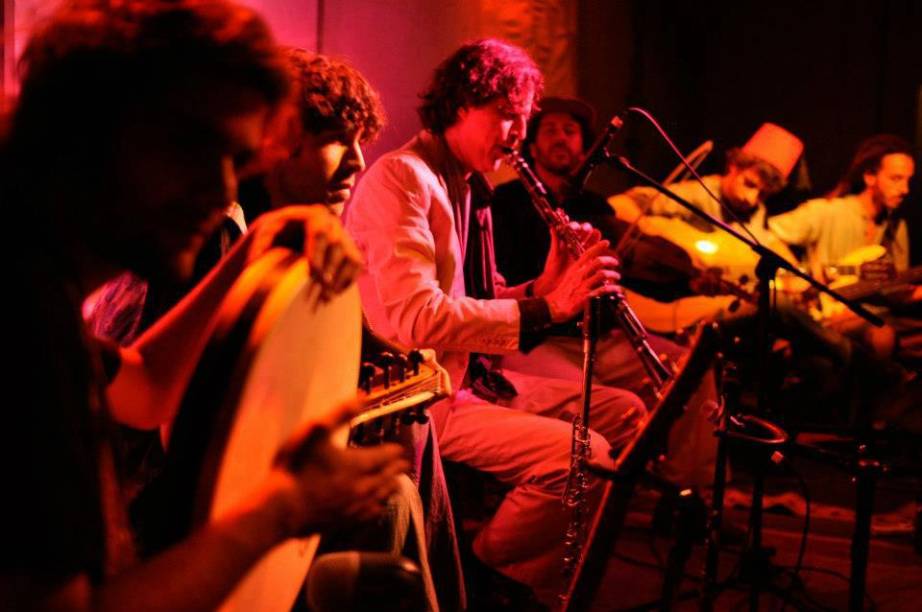 Orkestra Bandida: músicas de cabaré nesta sexta Orkestra Bandida: músicas de cabaré nesta sexta