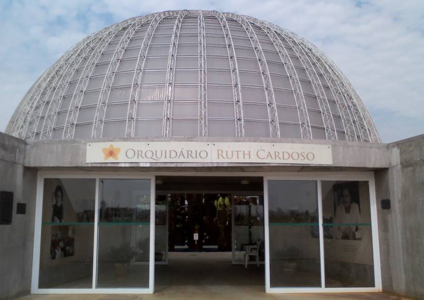 Entrada do Orquidário Ruth Cardoso