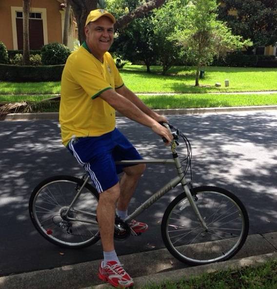 Após enfrentar tumor no cérebro, Oscar Schmidt comemora resultado de ressonância magnética