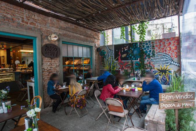 Padoca do Maní oferece café coado na faixa