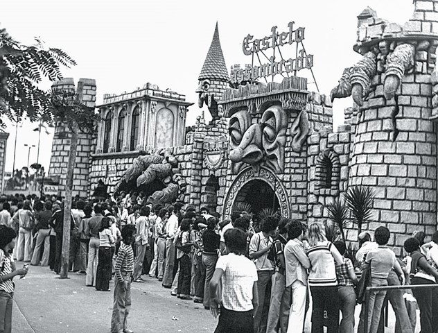 Livro relembra momentos marcantes do Playcenter, fechado desde 2012