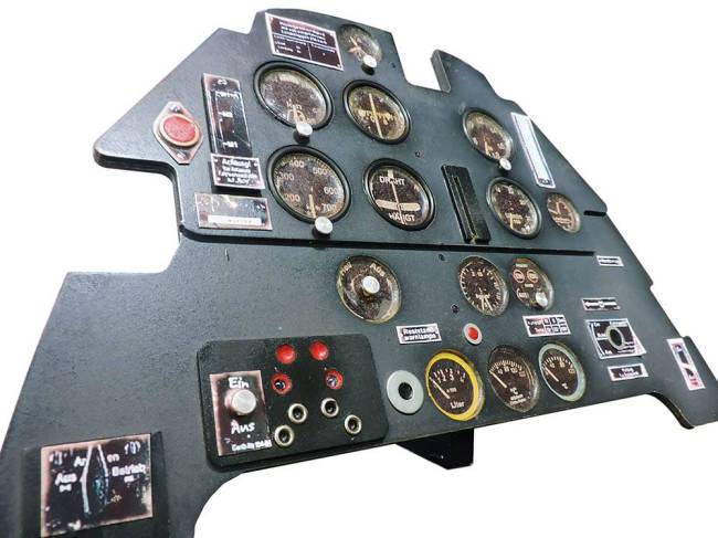 Painel de controle do modelo alemão Messerschmitt da Segunda Guerra