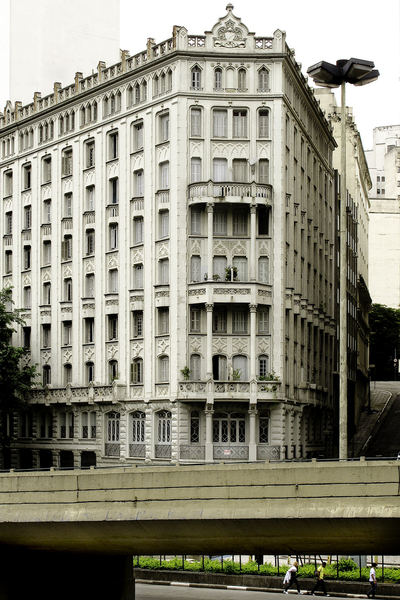 Primeiro edifício residencial da cidade