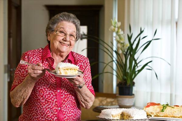 Palmirinha é internada em UTI de hospital em São Paulo