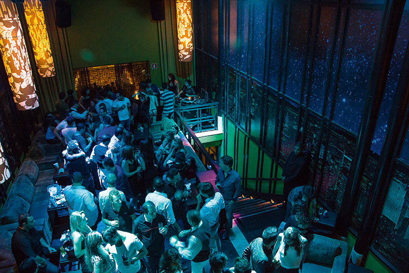 O lounge: lugar certo para encontrar gente bonita O lounge: lugar certo para encontrar gente bonita