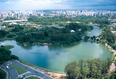 Área verde: Parque do Ibirapuera visto de cima Área verde: Parque do Ibirapuera visto de cima