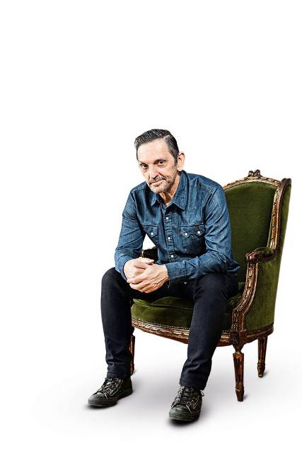 Paulo Miklos se prepara para lançar CD-solo