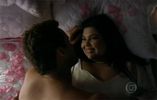 Primeira vez de Perséfone em ‘Amor à Vida’ teve suspense e pastelão; veja a repercussão na internet