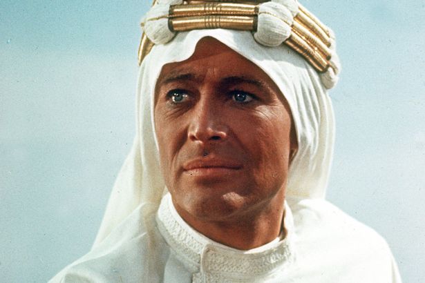 Peter O’Toole, astro de Lawrence da Arábia, morre aos 81 anos