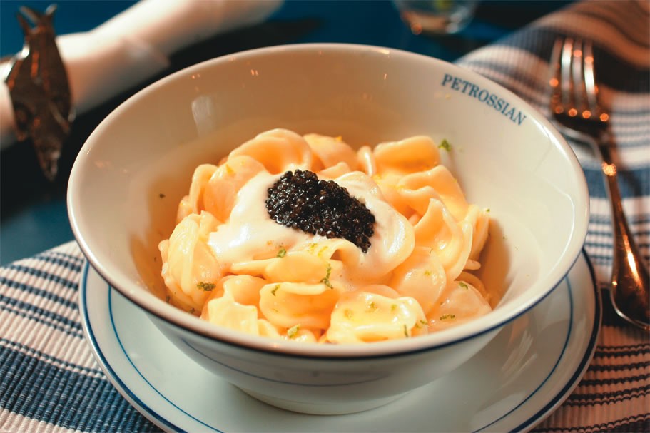 Orecchiette ao creme de leite mais limão e caviar Orecchiette ao creme de leite mais limão e caviar