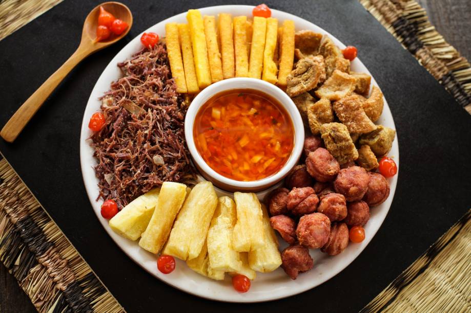 O Pompéia Bar concorre com um conjunto de petiscos em um prato só, por R$ 46,90 O Pompéia Bar concorre com um conjunto de petiscos em um prato só, por R$ 46,90