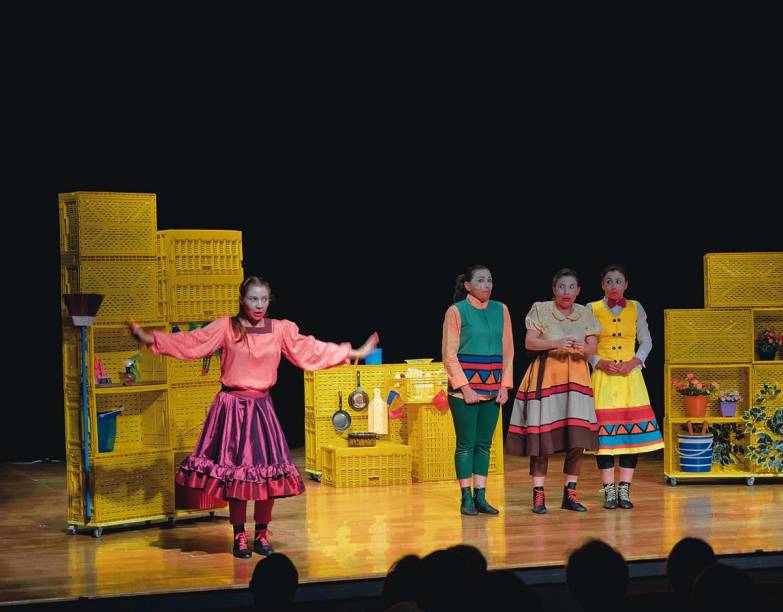 O espetáculo "Por um Fio": uma história dentro da outra O espetáculo "Por um Fio": uma história dentro da outra