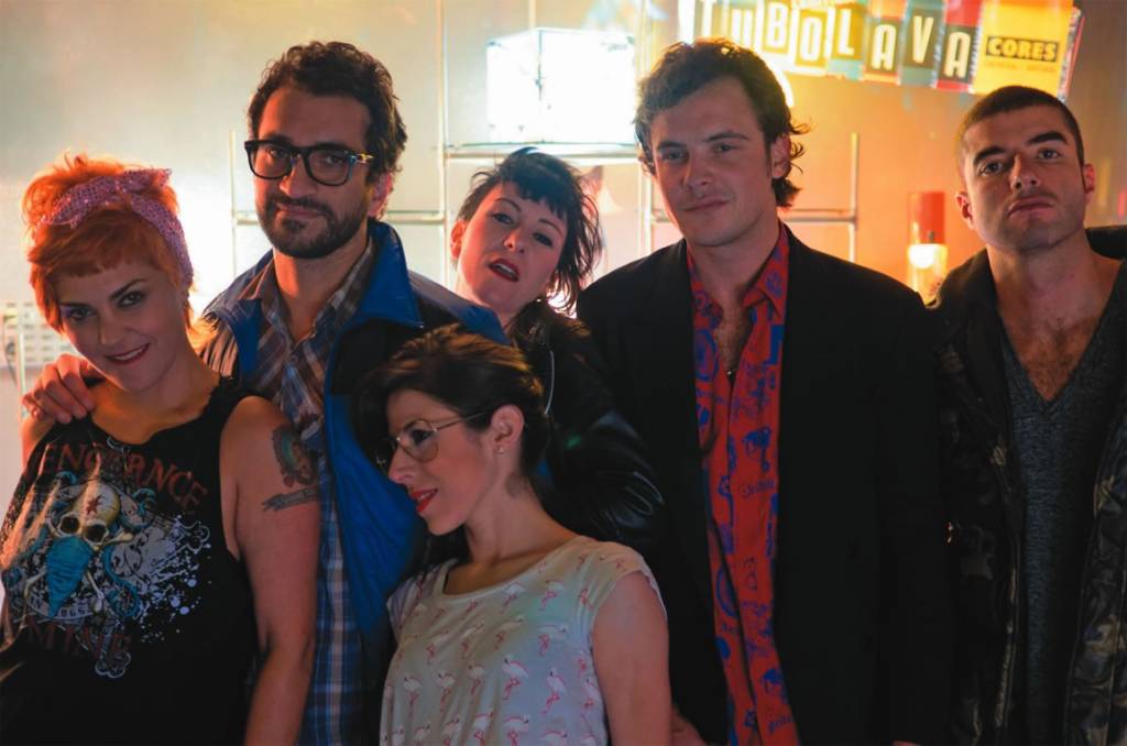 Ana Nero, Fábio Ock, Abhiyana, Sérgio Guizé, Paulo Sgarbi e Maria Laura Nogueira em Pornô — Falcatrua Nº 18.633