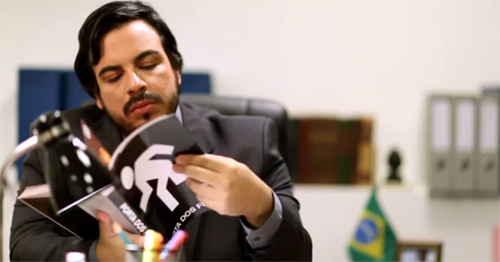 Depois de polêmica com Marco Feliciano, Porta dos Fundos alfineta deputado em novo vídeo