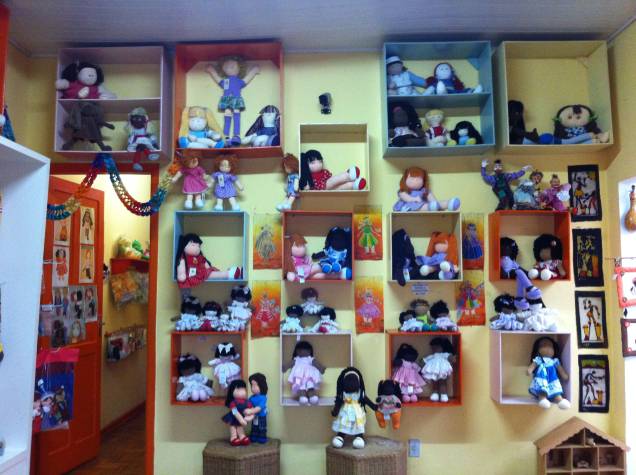 Aberta em 2000, Preta Pretinha representa grupos étnicos e minorias Aberta em 2000, Preta Pretinha representa grupos étnicos e minorias