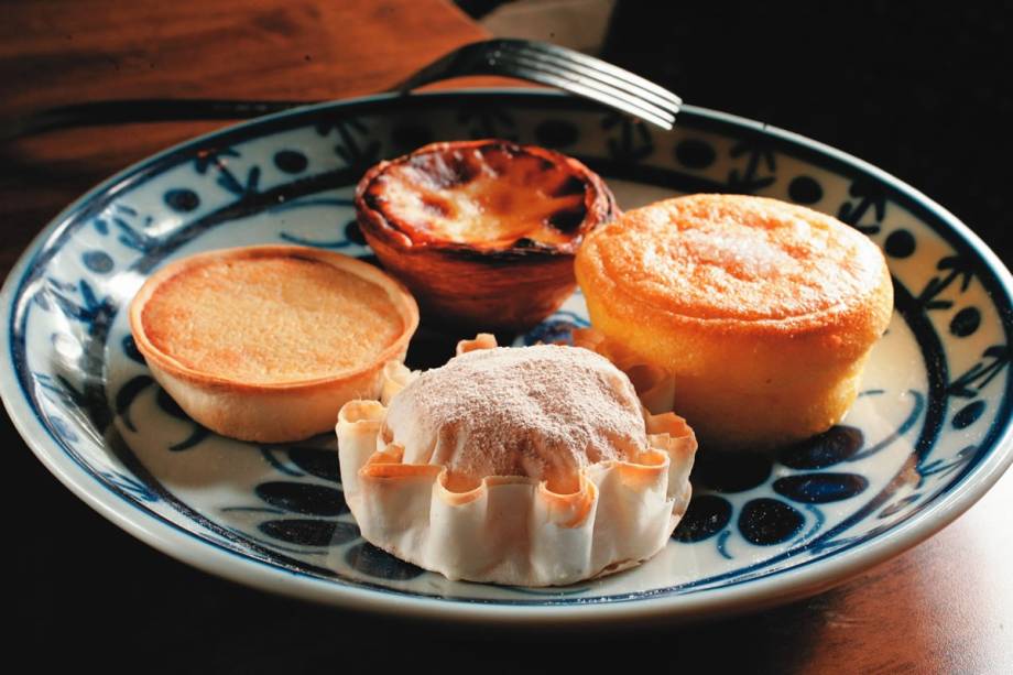 Toucinho do céu, pastéis de belém e de santa clara e papo de anjo: R$ 4,50 cada um Toucinho do céu, pastéis de belém e de santa clara e papo de anjo: R$ 4,50 cada um