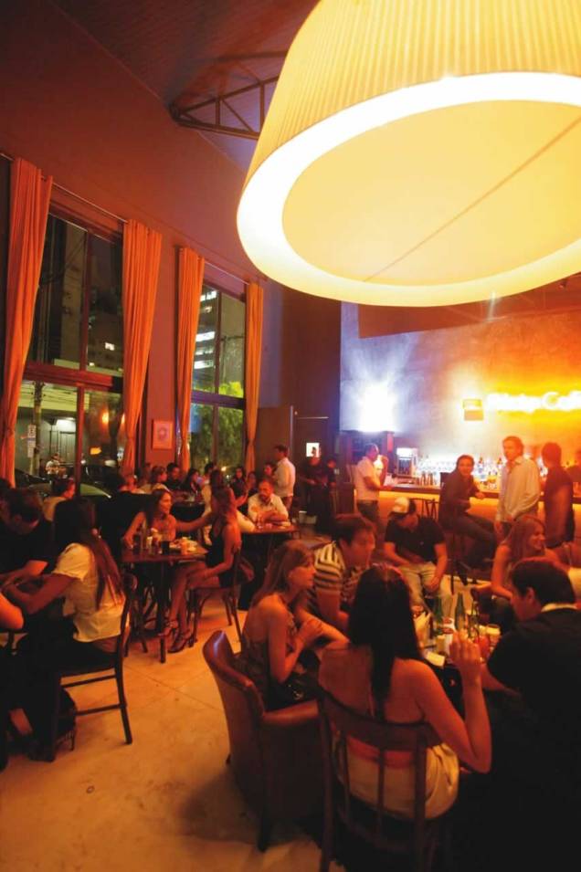 Sucesso absoluto atrás do balcão do Rádio Café: o clericó Sucesso absoluto atrás do balcão do Rádio Café: o clericó