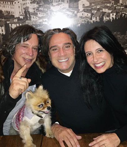 O encontro de Reinaldo Kherlakian, Adele Zarzur e Mickey Rourke em Nova York deve se repetir em São Paulo