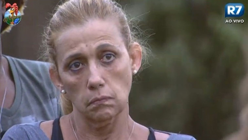 A Fazenda 6: “Estou feliz porque vou embora”, diz Rita Cadillac