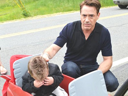 Fofura do dia: Robert Downey Jr. consola fã que descobriu que ele não é o Homem de Ferro