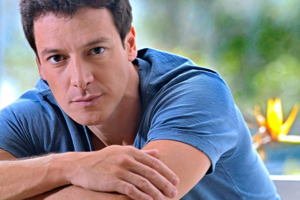 Rodrigo Faro corta Geraldo Luís em foto natalina publicada no Instagram