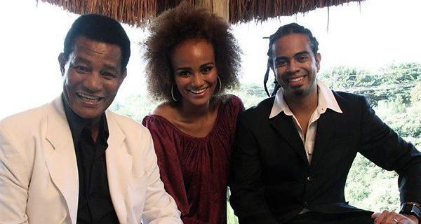 Família unida: Família unida: Jair Rodrigues, Luciana Mello e Jairzinho juntos no palco juntos no palco