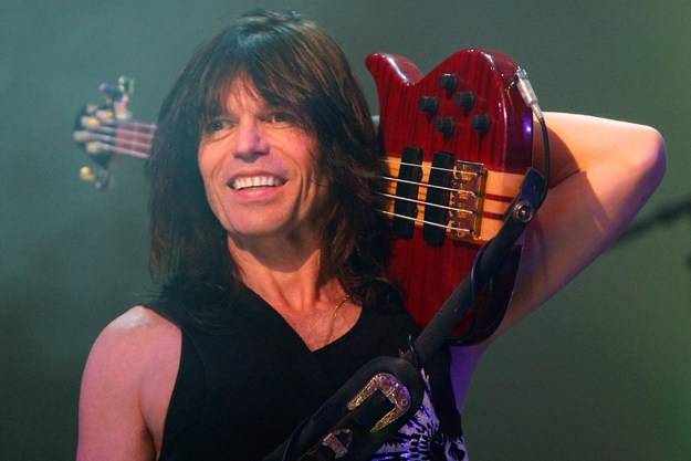 Rudy Sarzo: colaborações com Ozzy Osbourne, Whitesnake e outros nomes do rock Rudy Sarzo: colaborações com Ozzy Osbourne, Whitesnake e outros nomes do rock