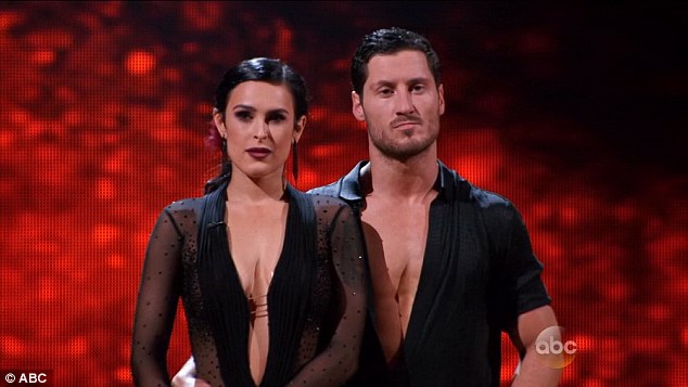 Bruce Willis e Demi Moore prestigiam a filha, Rumer Willis, que  ganhou o Dança dos Famosos