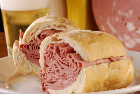 Batalha da mortadela: quanto custa o lanche no Mercadão