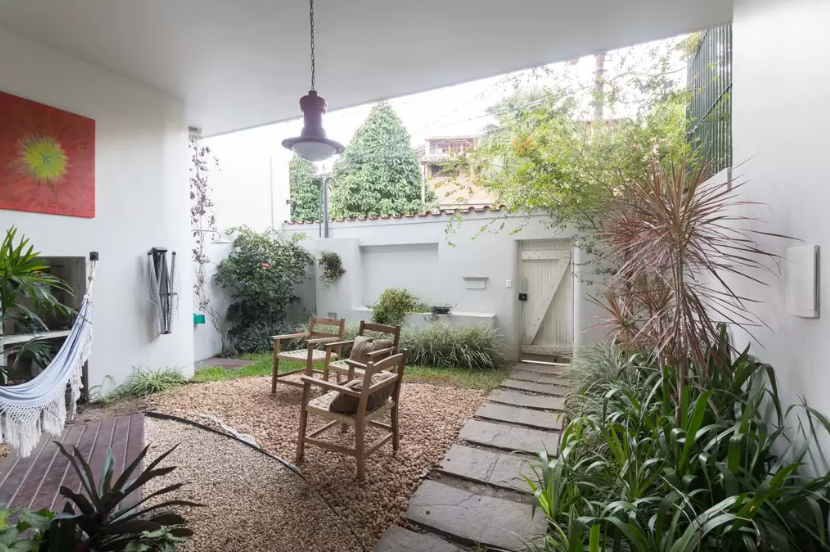 Dez lugares bacanas em cinco capitais brasileiras para se hospedar com até 150 reais