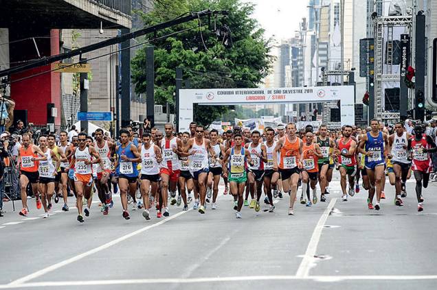 Na Avenida Paulista,corredores participam da São Silvestre Na Avenida Paulista,corredores participam da São Silvestre