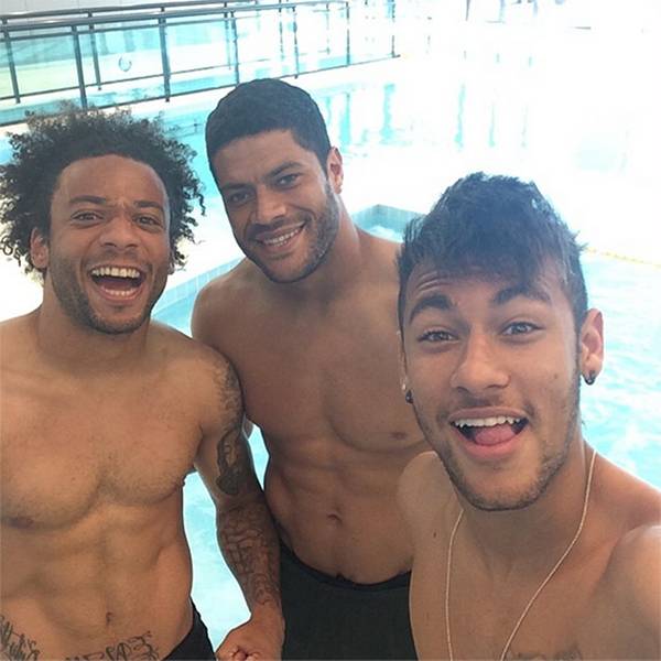 As 20 selfies mais curiosas/divertidas/desastradas dos craques da seleção brasileira