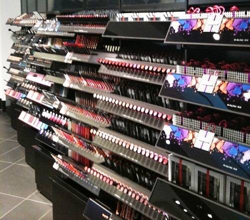 Sephora baixa os preços de sua coleção própria no Brasil; confira a nova tabela