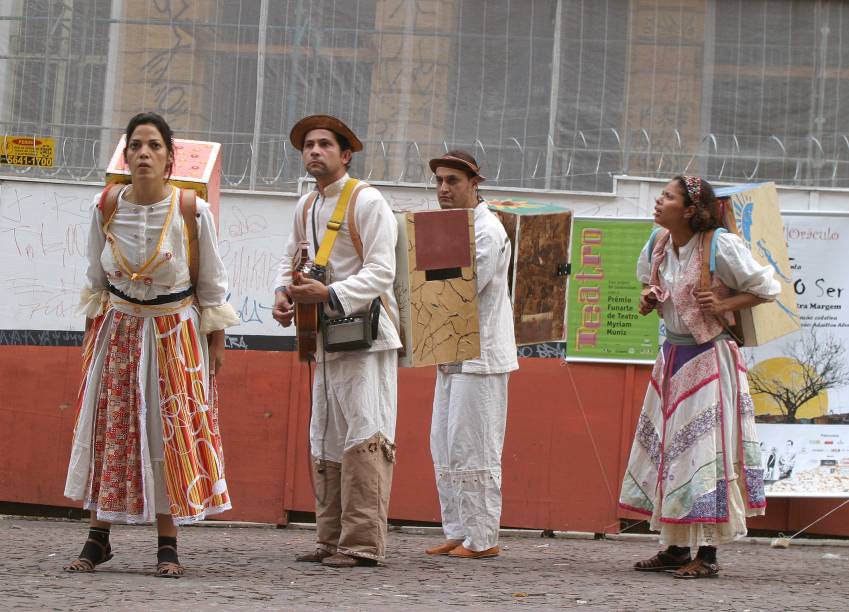 Cena de Ser Tão Ser - Narrativas da Outra Margem, do Grupo Buraco d’Oráculo