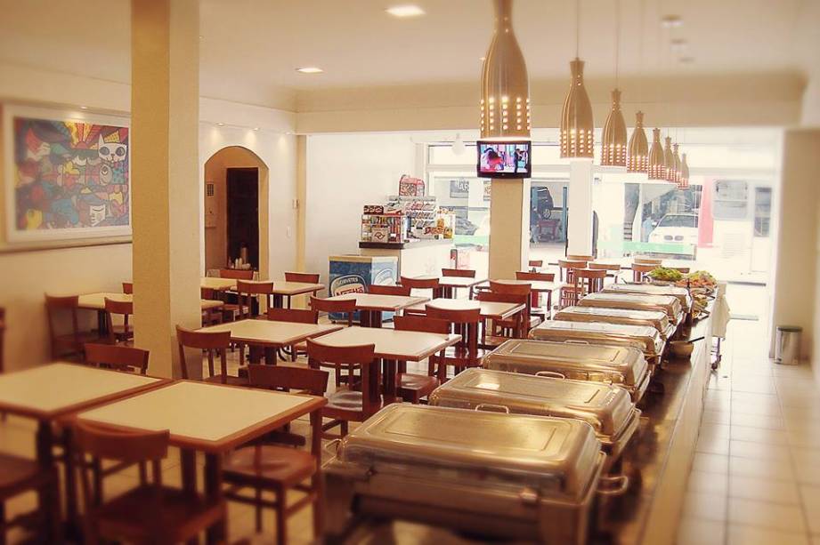Restaurante na região da Berrini serve bufê por quilo Restaurante na região da Berrini serve bufê por quilo