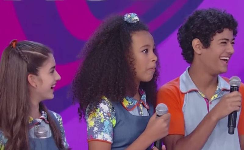 Silvio Santos se envolve em polêmica após criticar cabelo de atriz durante transmissão do ‘Teleton’; entenda o caso