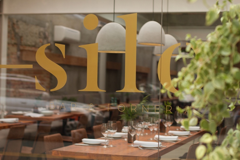 Fachada da casa: quase tudo pronto para receber o p&uacute;blico a partir de 2 de mar&ccedil;o (Foto: Rafael Wainberg)