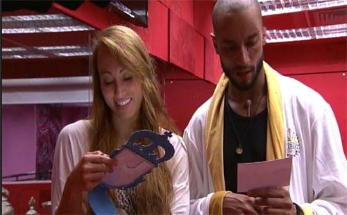 BBB 14: líder Valter Slim reclama de foto de criança desconhecida em seu quarto