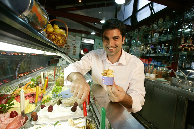 Edu Guedes abre filial da sorveteria Stuppendo