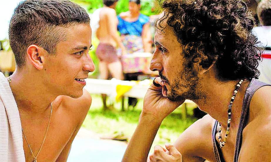 Vencedor de Gramado, o drama gay Tatuagem já tem data de estreia