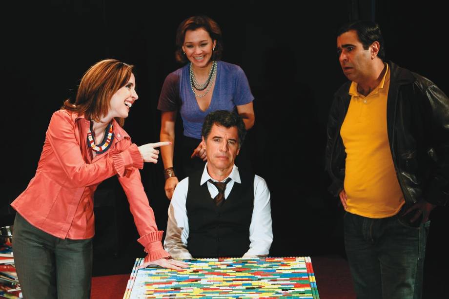 Deborah Evelyn, Julia Lemmertz, Orã Figueiredo e Paulo Betti: verniz social derrubado pela selvageria Deborah Evelyn, Julia Lemmertz, Orã Figueiredo e Paulo Betti: verniz social derrubado pela selvageria