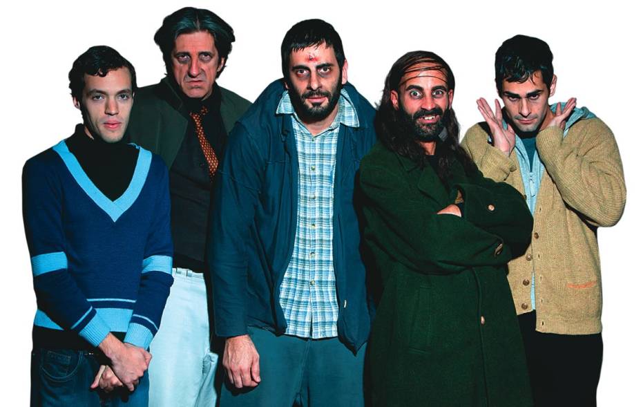 Wandré Gouveia, Wagner Molina, Flávio Tolezani, Daniel Infantini e Bruno Autran: The Pillowman — O Homem Travesseiro Wandré Gouveia, Wagner Molina, Flávio Tolezani, Daniel Infantini e Bruno Autran: The Pillowman — O Homem Travesseiro