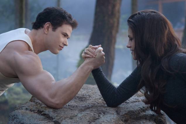 Amanhecer - Parte 2: capítulo final da saga estrelada por Robert Pattison e Kristen Stewart Amanhecer - Parte 2: capítulo final da saga estrelada por Robert Pattison e Kristen Stewart