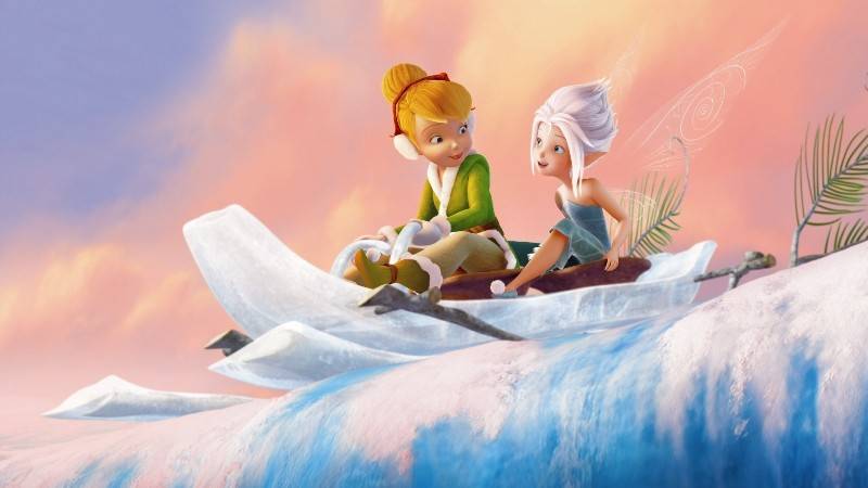 Tinker Bell — O Segredo das Fadas: fadas do verão correm o risco de perder as asas caso cheguem ao bosque do inverno