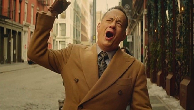 Tom Hanks é astro de um clipe que já teve quase cinco milhões de visualizações no YouTube. Assista