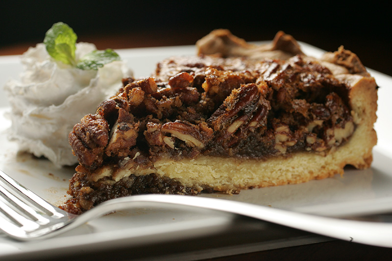 Torta doce de noz e chantily Torta doce de noz e chantily