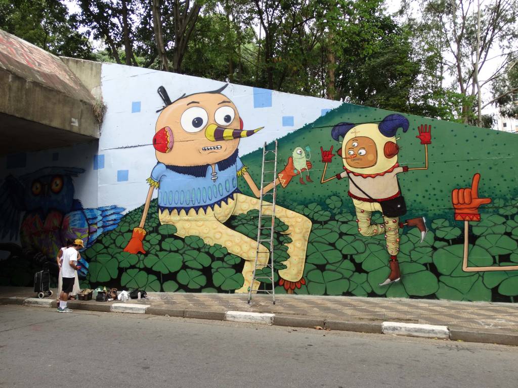 Com grafite, túnel da Rebouças ficou menos cinza e mais alegre